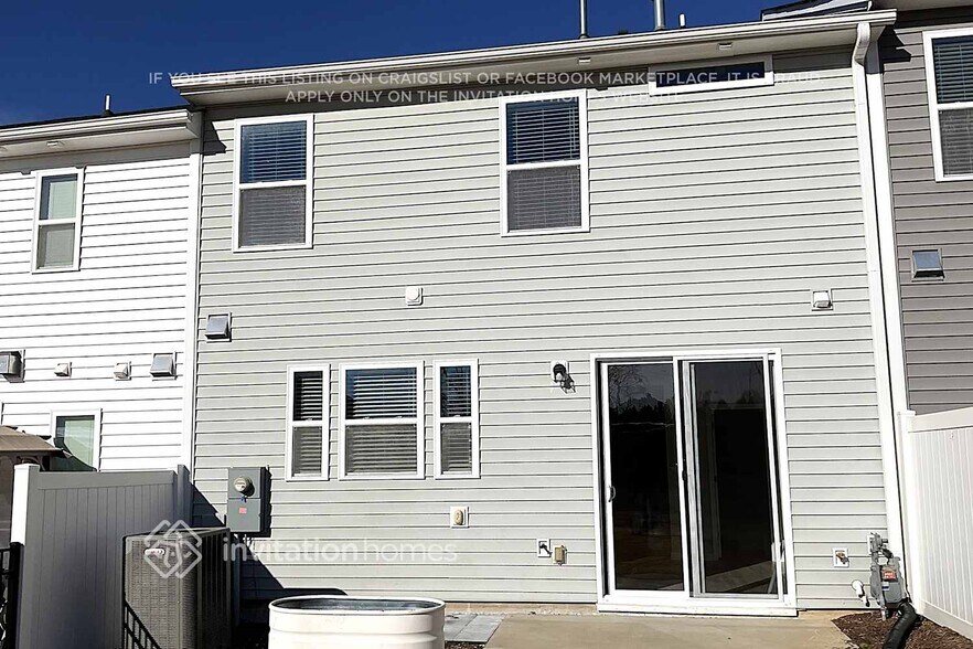 Building Photo - 780 Amarra Dr