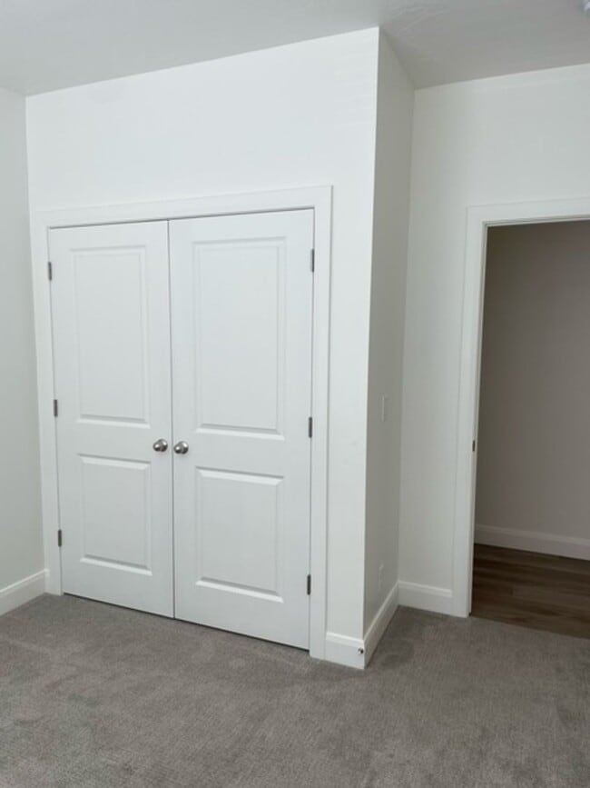 Building Photo - Resort-Style Living | 3 Bedroom Home with Access to Lagoon & Clubhouse