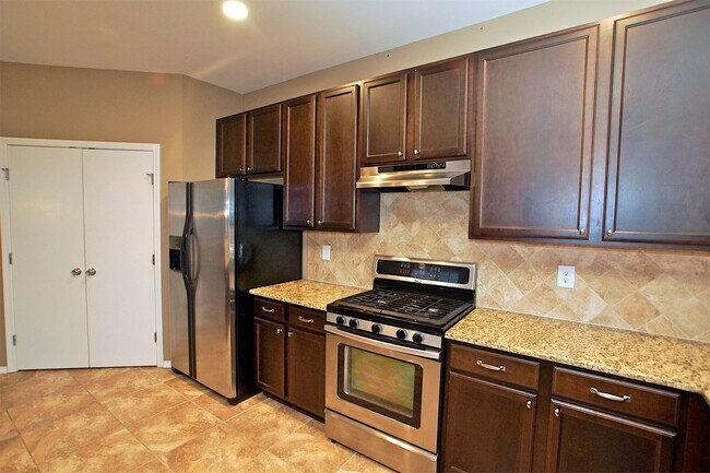 Building Photo - 1802 Whirlaway Ct