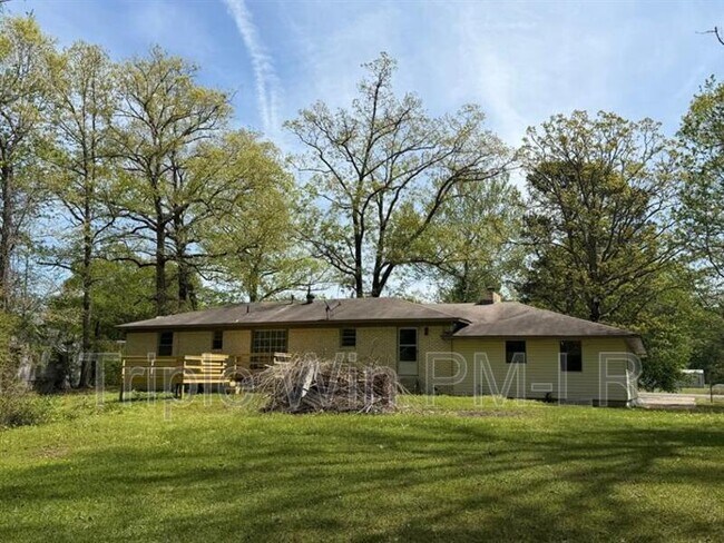 Building Photo - 17512 Bradshaw Rd