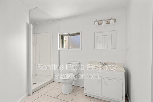 Building Photo - 8025 1st Ave S