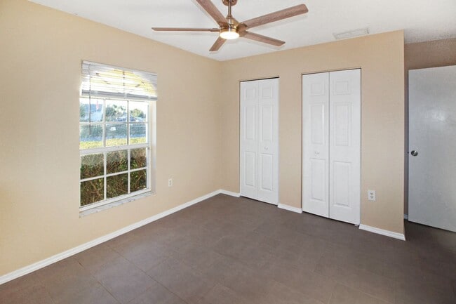 Building Photo - North Port Annual Home for Rent