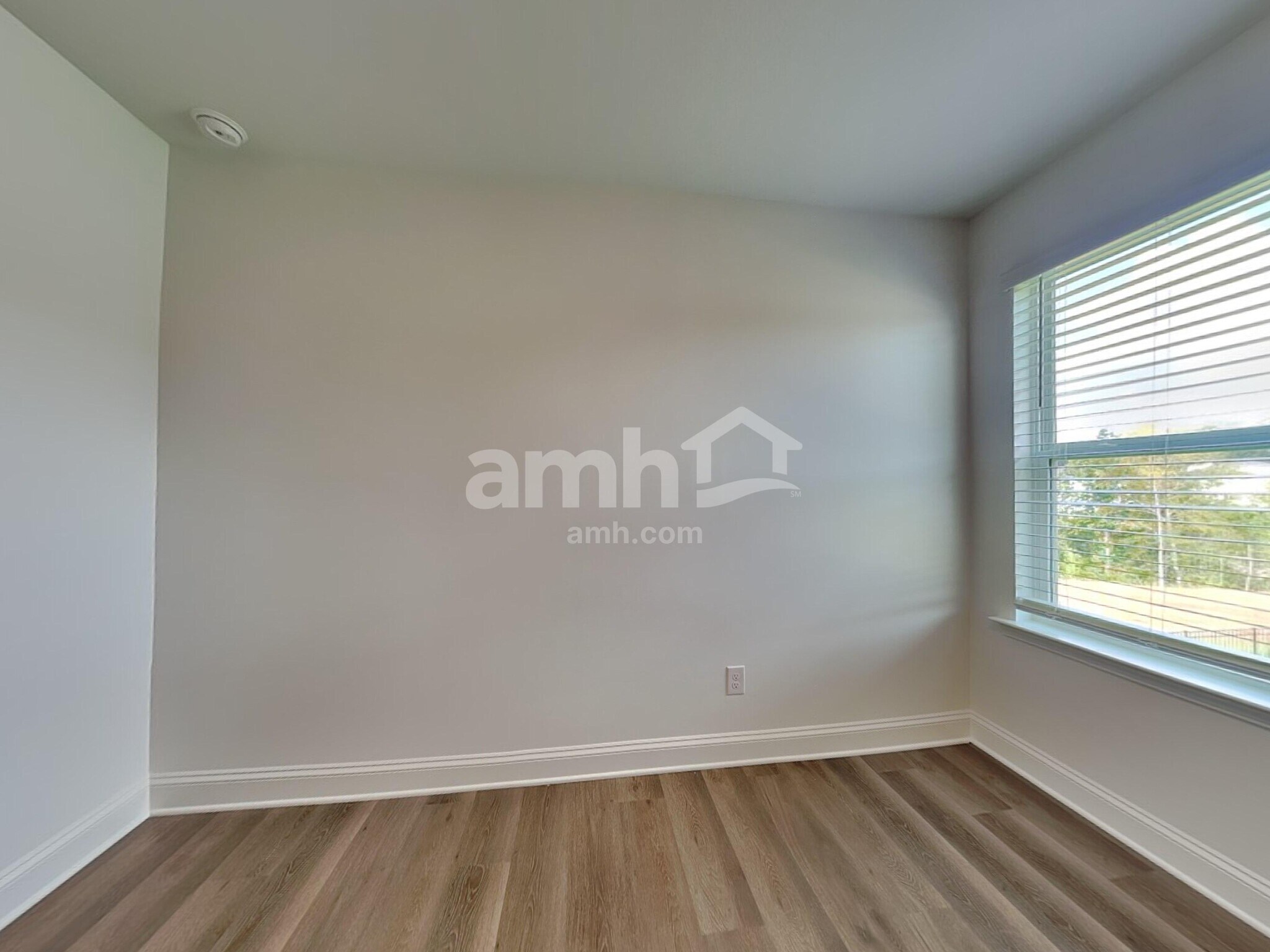 Building Photo - 4780 McDade Lane