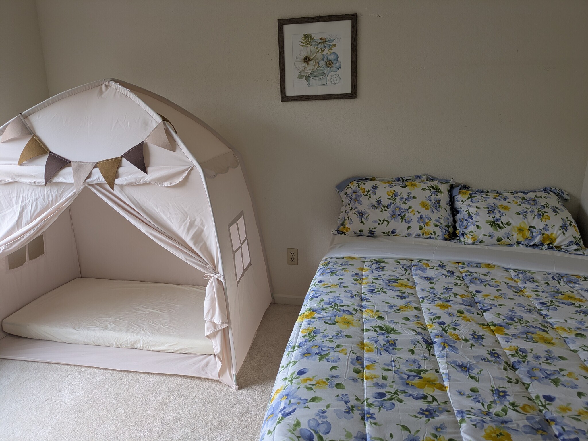 Building Photo - 105 Donegan Ct