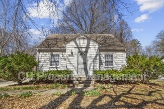 Building Photo - 208 Arcadia Dr