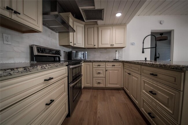 Building Photo - 6380 Jack Rabbit Ln