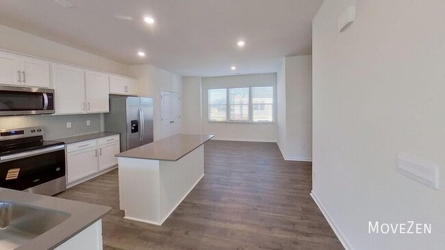 Building Photo - 720 Lucky Clover Way