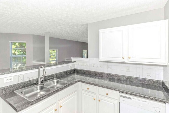 Building Photo - 420 Harvick Cir