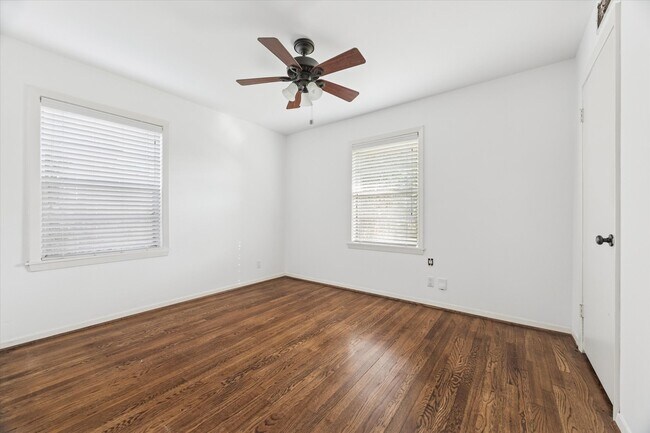 Building Photo - 4913 Nina Lee Ln