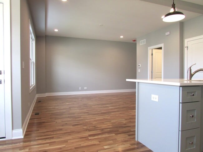 Building Photo - 964 Partridge Cir