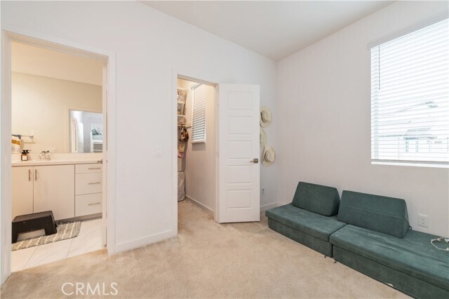 Building Photo - 2261 Horseback Rd