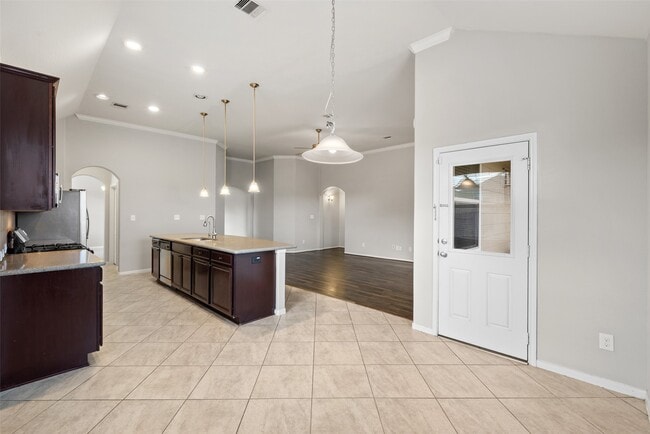 Building Photo - 20335 Weeping Pine Way