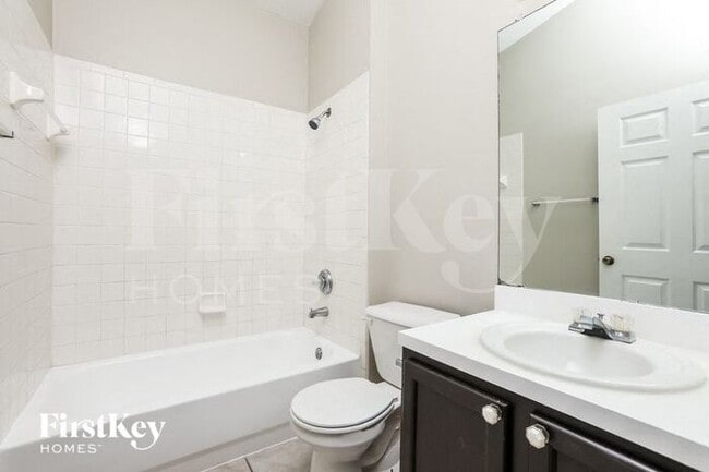 Building Photo - 7442 Groveoak Dr