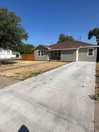 Building Photo - 2824 35th St