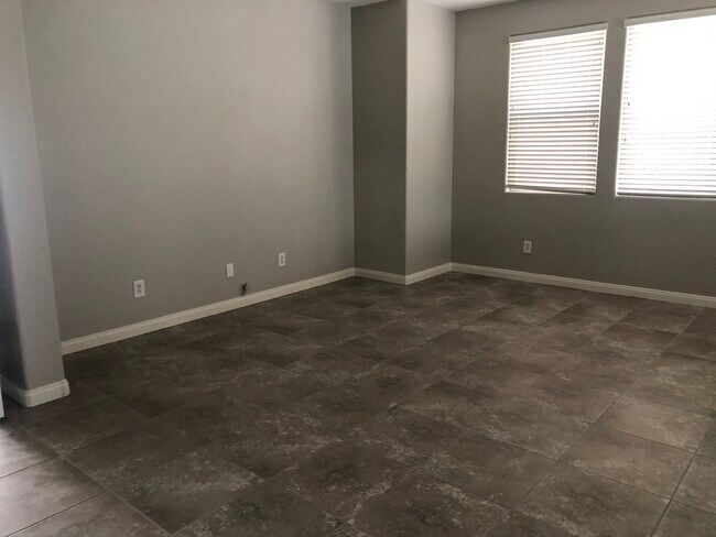 Building Photo - 8192 Blue Hope Diamond Ln