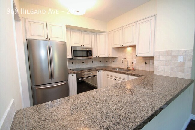 Building Photo - 969 Hilgard Ave