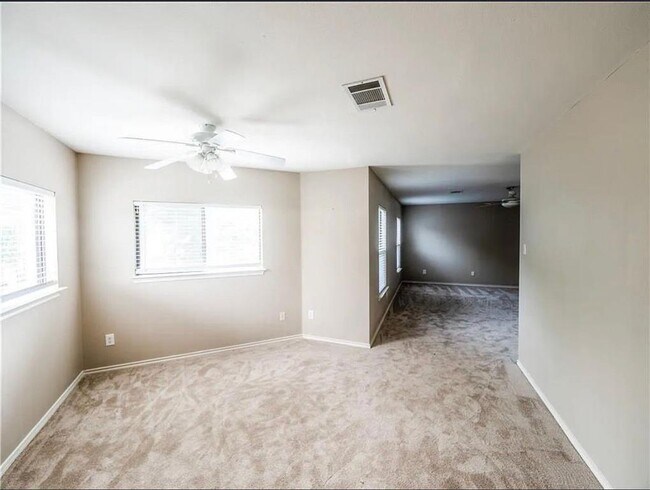 Building Photo - 1173 Forest Bluff Trail