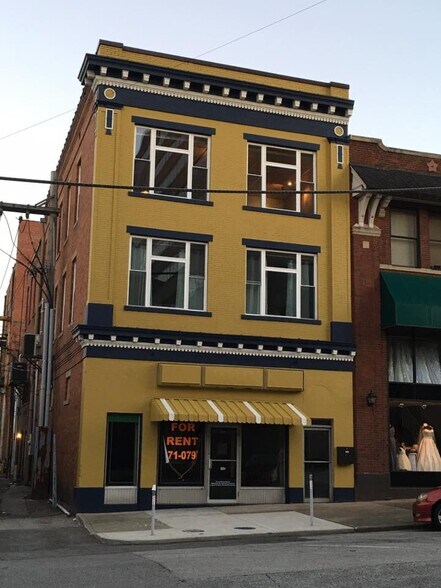 Building Photo - 226B 15th St