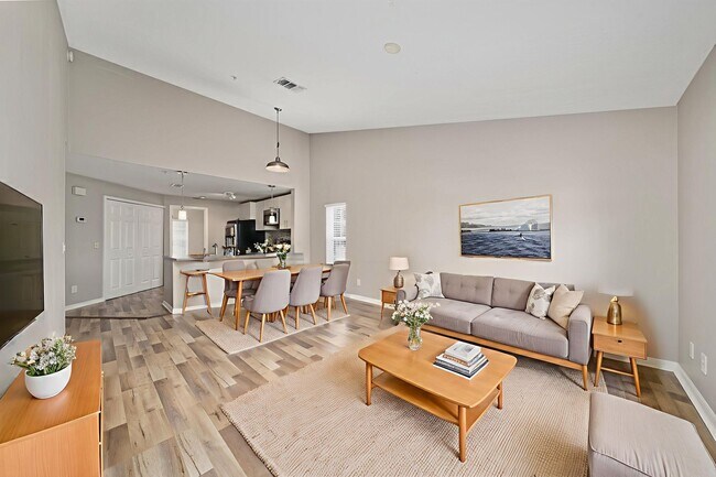 Building Photo - Beautifully Remodeled 3 Bedroom in Regent Park