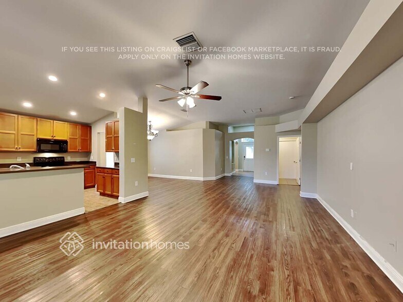 Building Photo - 5530 S Sparrow Hawk Ct