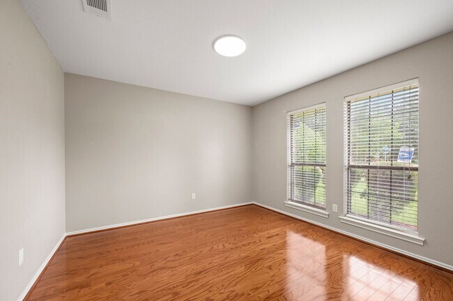 Building Photo - 1802 Campbell Trail
