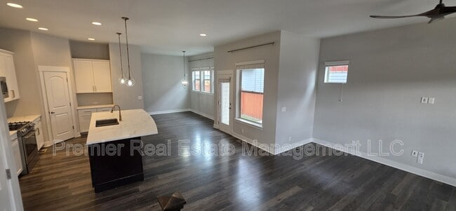 Building Photo - 11379 E 25th Dr