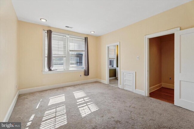 Building Photo - 6655 McCallum St