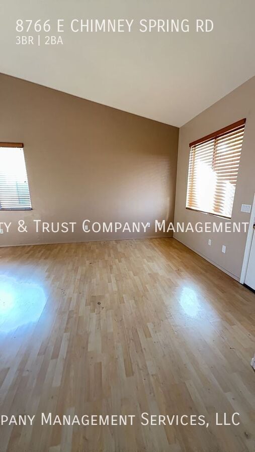 Building Photo - 8766 E Chimney Spring Dr