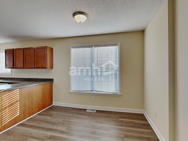 Building Photo - 5073 Natalie Temple Ln