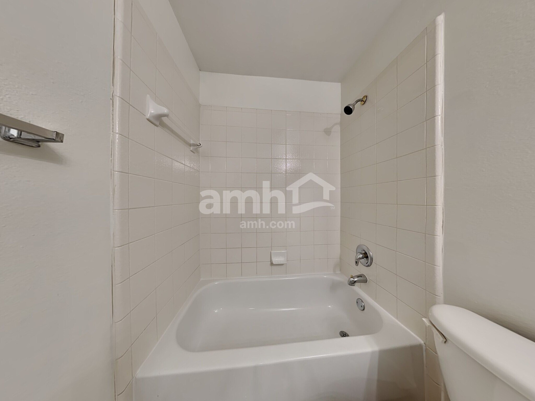 Building Photo - 6308 Fall River Dr