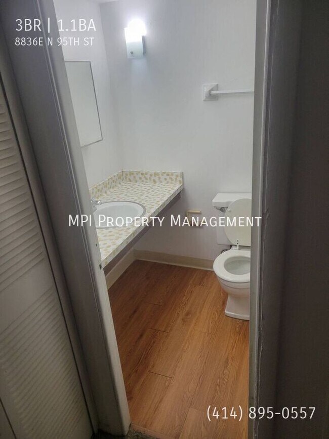 Building Photo - 8836E N 95TH St