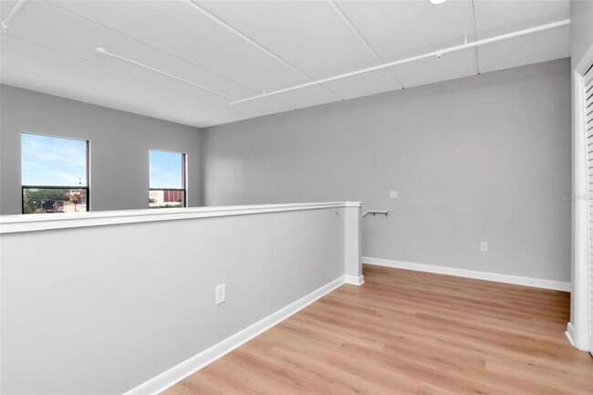 Building Photo - 1621 E 4th Ave