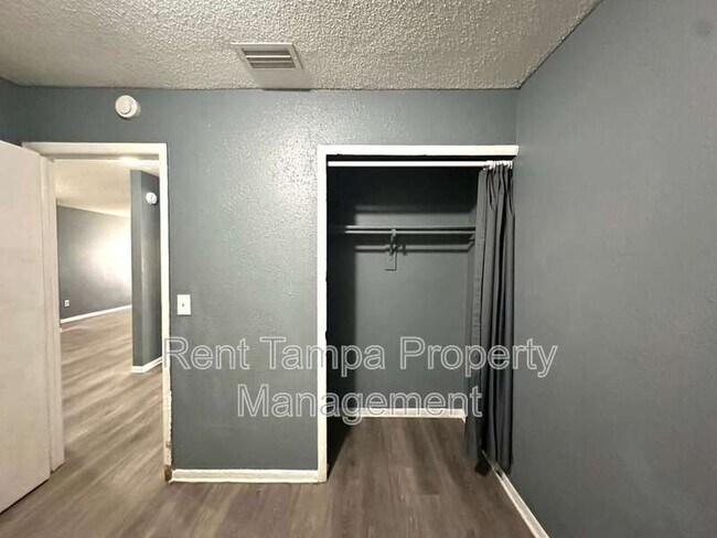 Building Photo - 8304 N Mulberry St