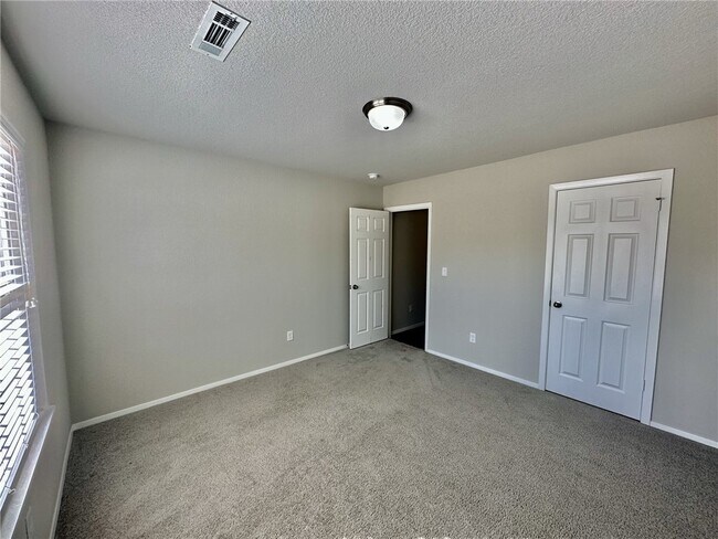 Building Photo - 6206 SW Warrington Rd