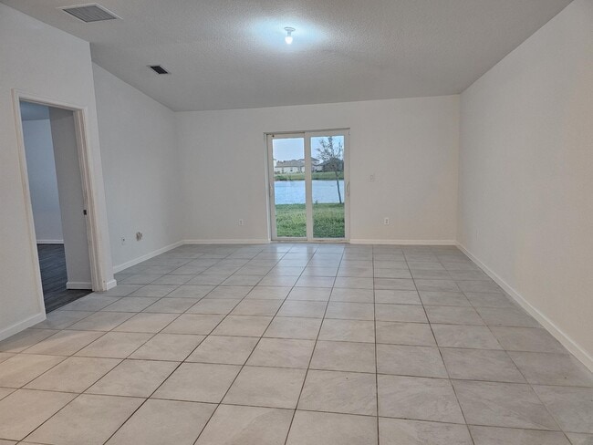 Building Photo - 4231 Troon Pl