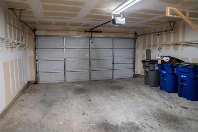 Building Photo - 1204 Sage Dr