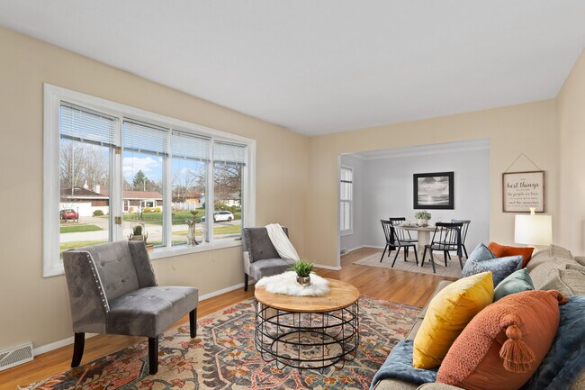 Building Photo - 9993 Hawley Dr