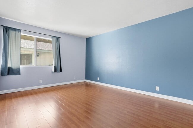 Building Photo - 1965 E Coulston St