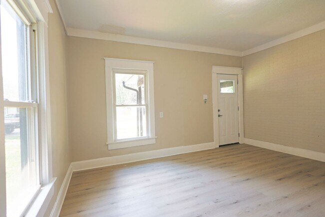 Building Photo - 2716 Arleth St