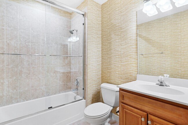 Building Photo - 160 Pantano Cay Blvd
