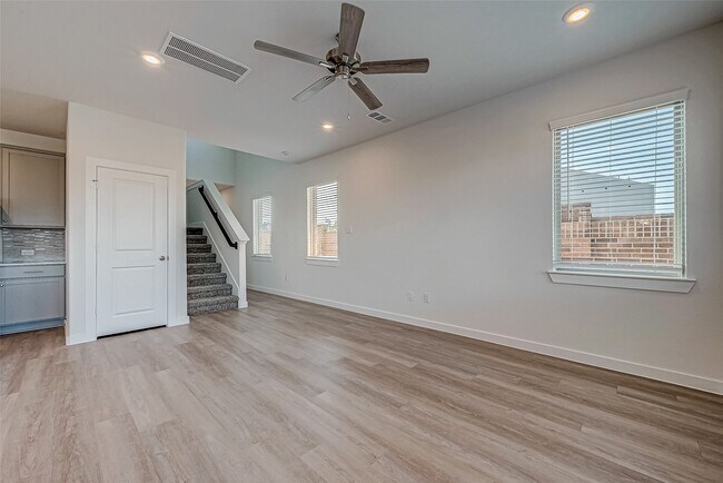 Building Photo - 31938 Holland Arbor Trl