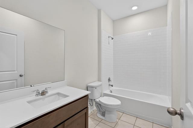 Building Photo - 2109 Muscovy St