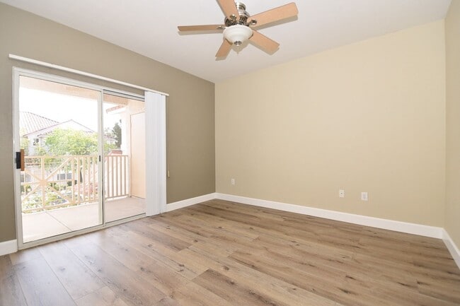 Building Photo - BEAUTIFUL 2 BED, 2 BATH CONDO AT MORGYN RI...