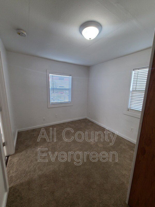 Building Photo - 202 D St NW