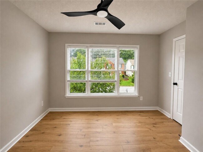 Building Photo - 6310 Barwick Ln