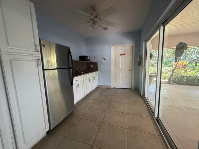 Building Photo - 3800 Oaks Clubhouse Dr