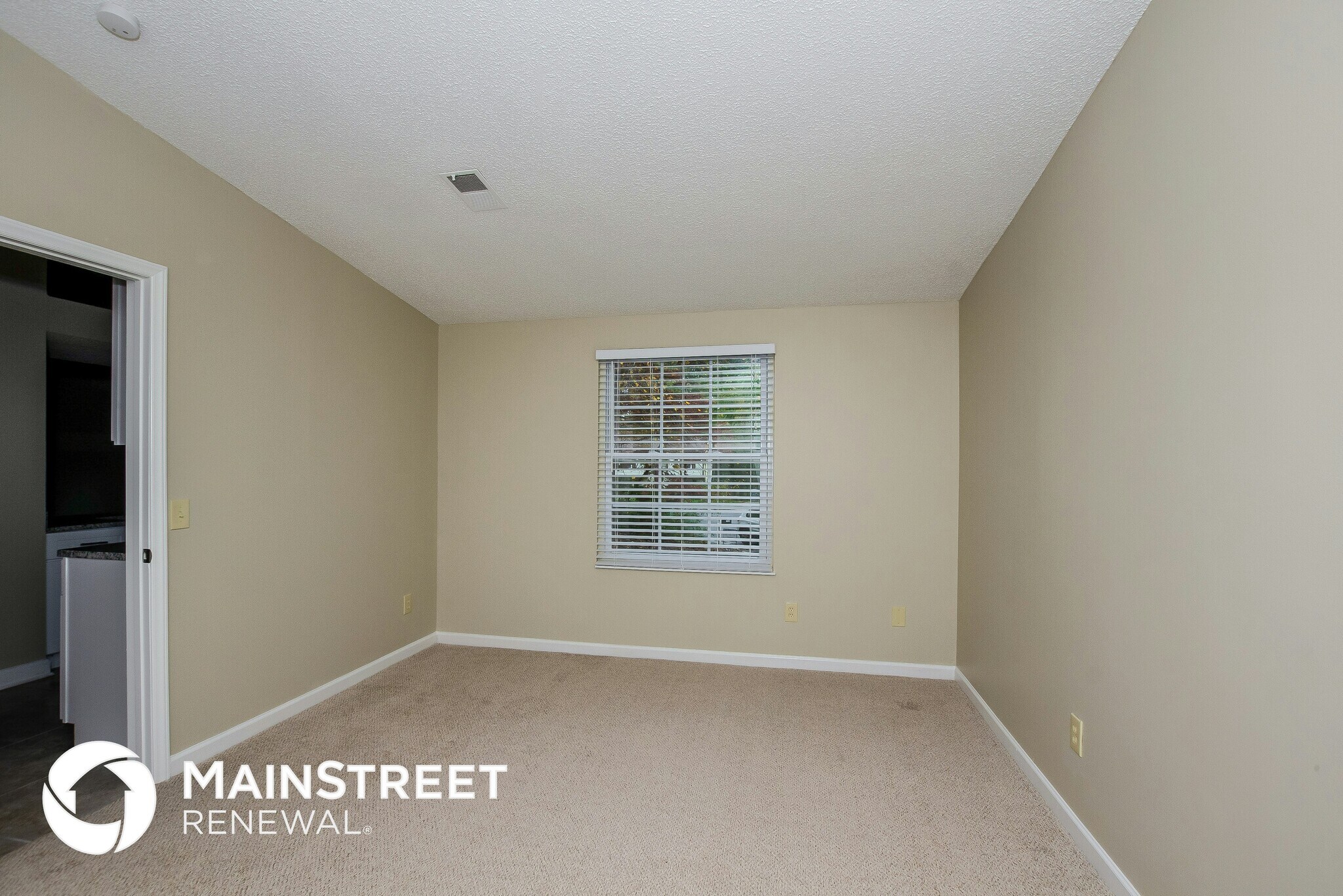 Building Photo - 7950 Monfreya Ct