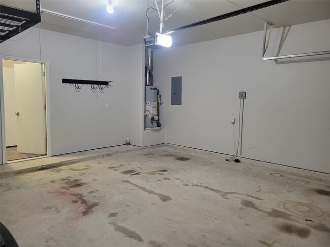 Building Photo - 5426 Floral Valley Ln