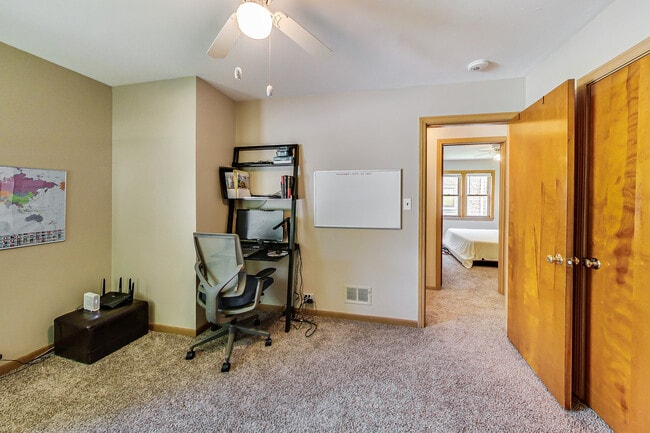 Building Photo - 8351 N Oleander Ave