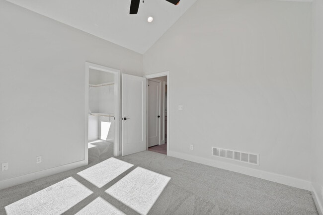 Building Photo - 2801 Easley Cabin Cir